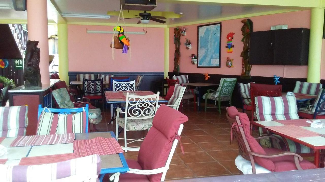 Alan'S Paradise Hotel Placencia Kültér fotó