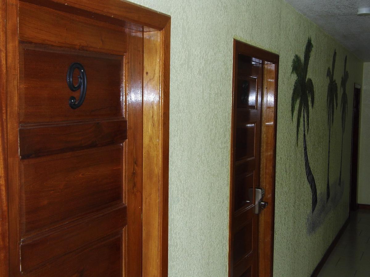 Alan'S Paradise Hotel Placencia Kültér fotó